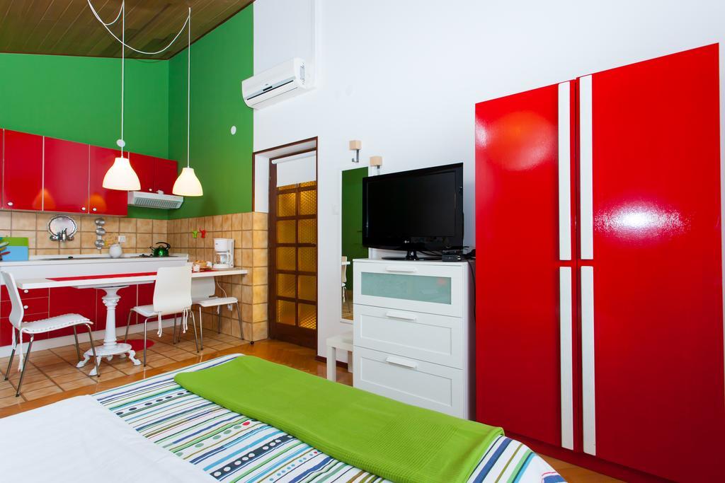 Premium Central Apartments Vrsar Ngoại thất bức ảnh