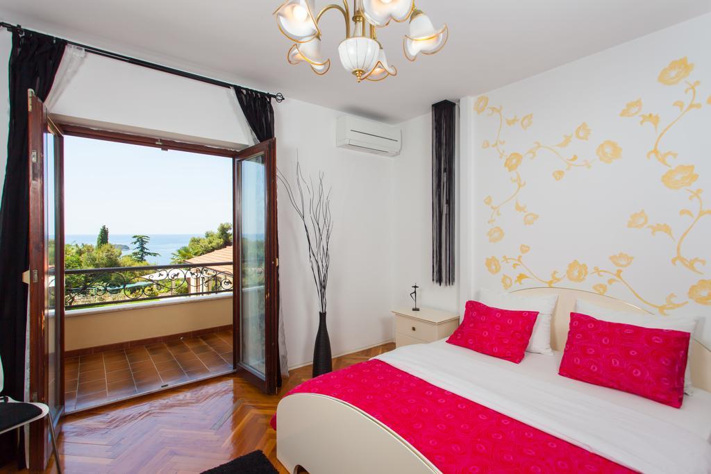 Premium Central Apartments Vrsar Ngoại thất bức ảnh