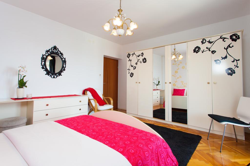 Premium Central Apartments Vrsar Ngoại thất bức ảnh