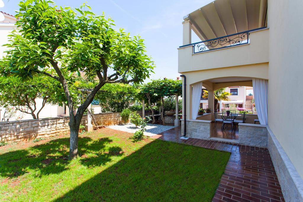Premium Central Apartments Vrsar Ngoại thất bức ảnh